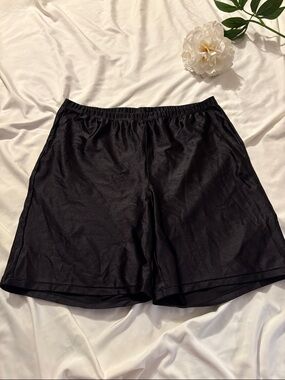 SKIMS Metallic Black Bike Shorts 2XL